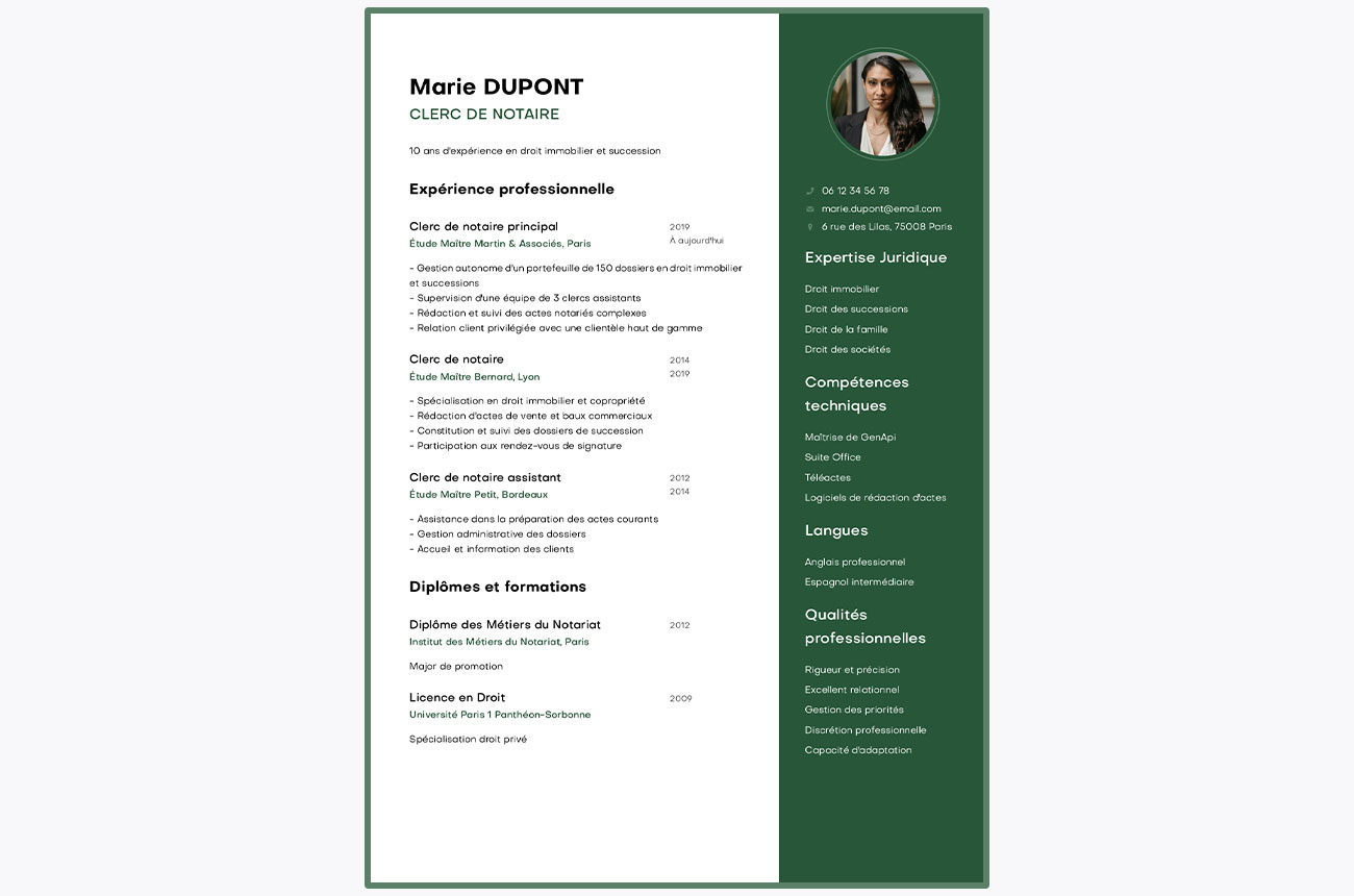 CV de clerc de notaire personnalisé sur MakeMyCV